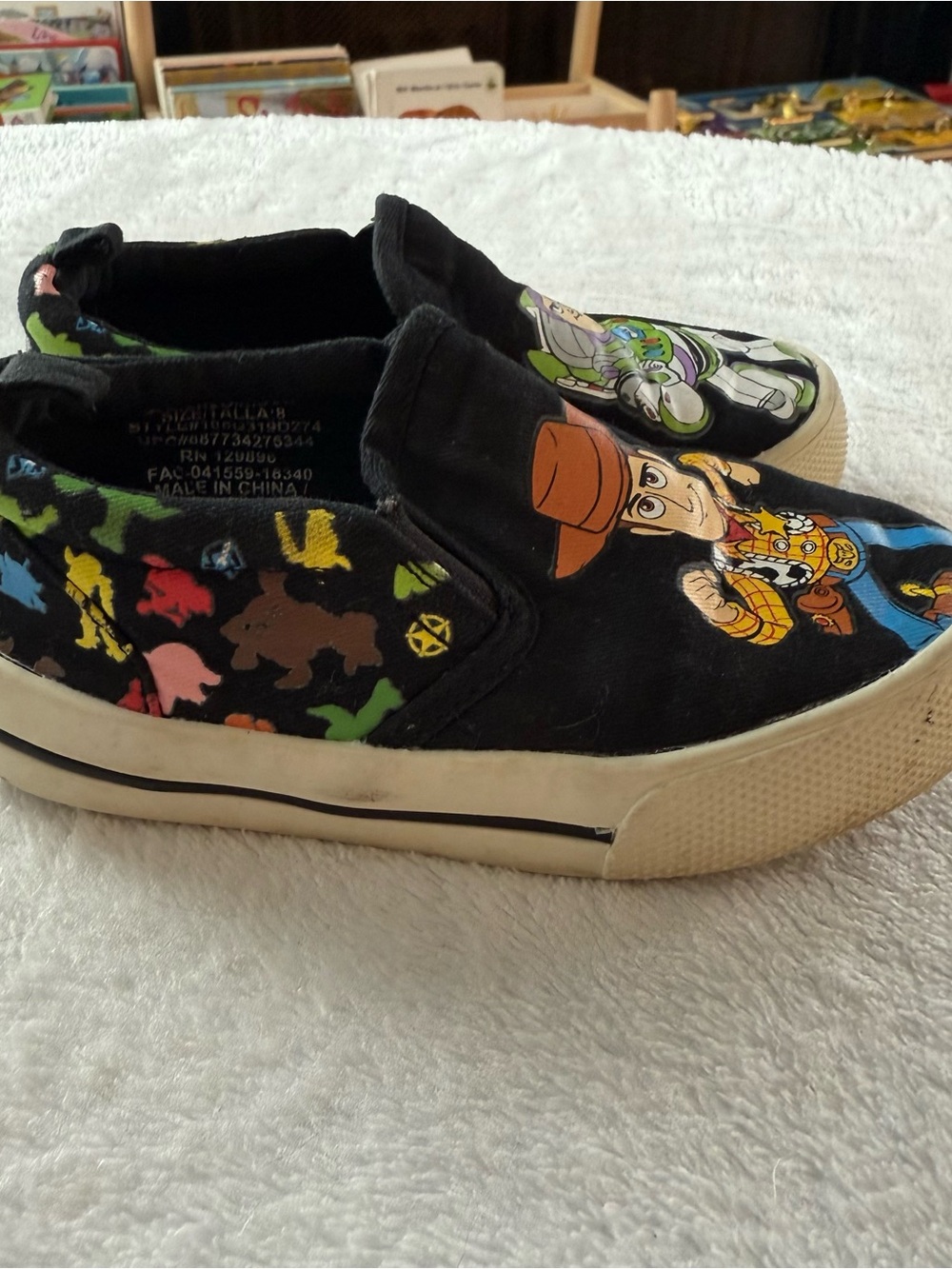 Disney Kids Black Sneakers with Woody and Buzz Lightyear - Picture 2 of 6